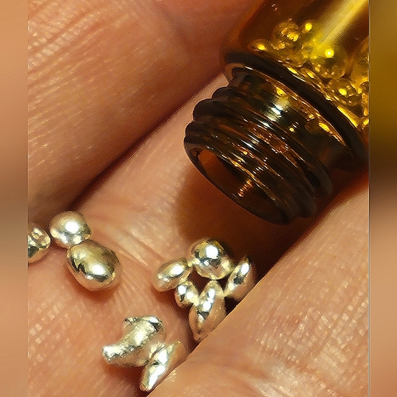 .999 Silver Glass Jar With 2g Pure Silver Shot Inside - Picture 1 of 10